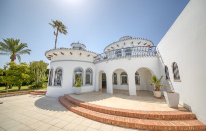 Resale - House - Detached Villa - Benalmádena - Benalmadena Centro