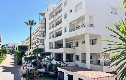 Resale - Apartment - Middle Floor Apartment - Marbella - Guadalmina Alta