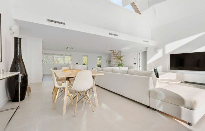 Resale - Apartment - Penthouse - Marbella - Nueva Andalucia