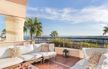 Resale - Apartment - Penthouse - Marbella - Nueva Andalucia