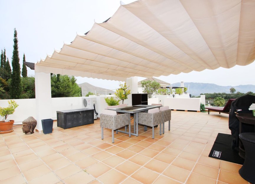 Resale - Apartment - Penthouse - Marbella - La Mairena