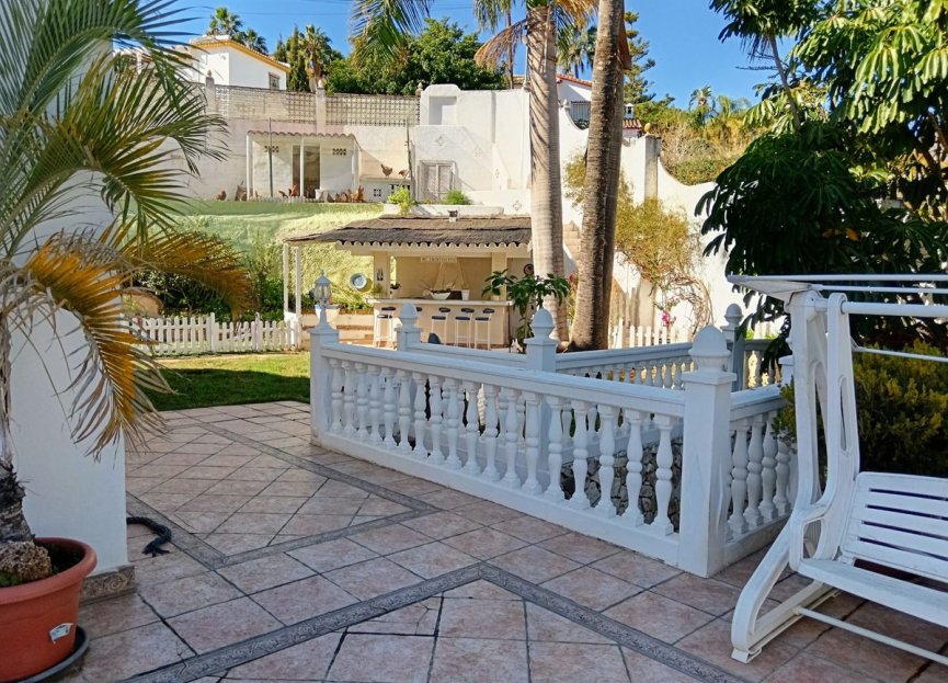 Resale - House - Detached Villa - Benalmádena - Benalmadena Costa