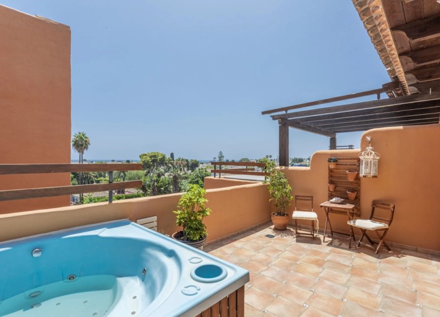 Resale - Apartment - Penthouse Duplex - Estepona - Benamara