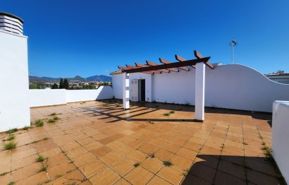 Resale - Apartment - Penthouse - Estepona - Costalita