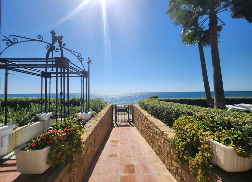 Resale - Apartment - Penthouse - Estepona