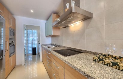 Resale - Apartment - Penthouse - Estepona