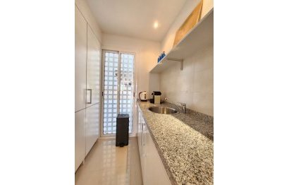 Resale - Apartment - Penthouse - Estepona