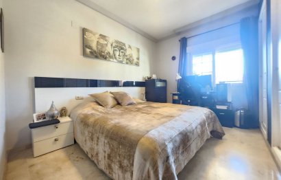 Resale - Apartment - Middle Floor Apartment - Marbella - Nueva Andalucia