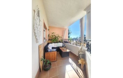 Resale - Apartment - Middle Floor Apartment - Marbella - Nueva Andalucia