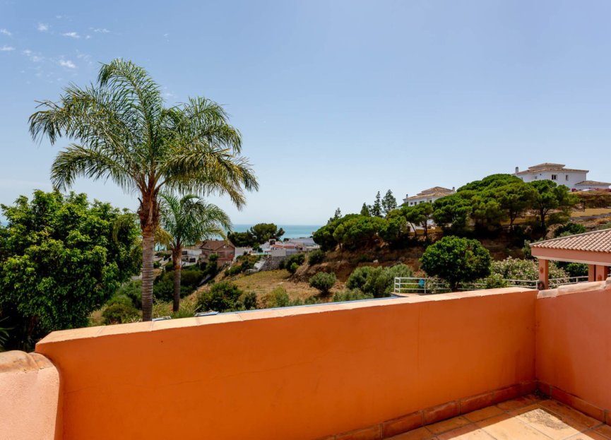 Resale - House - Detached Villa - Benalmádena - Benalmadena Costa