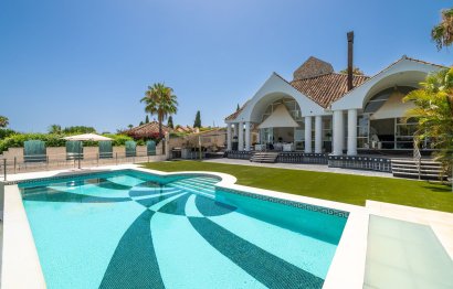 Resale - House - Detached Villa - Marbella - Nueva Andalucia