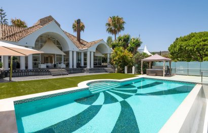 Resale - House - Detached Villa - Marbella - Nueva Andalucia