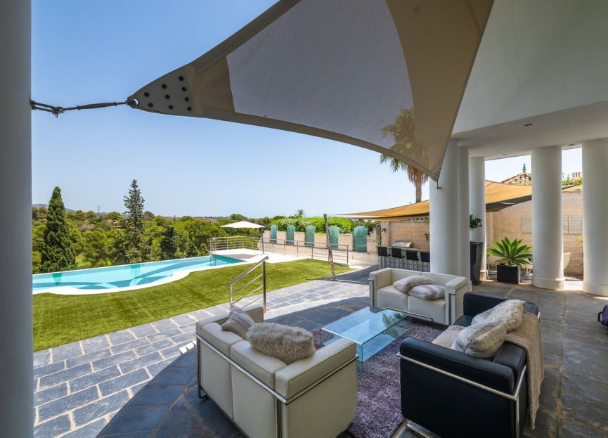 Resale - House - Detached Villa - Marbella - Nueva Andalucia