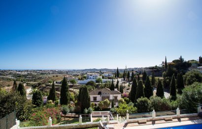 Resale - House - Detached Villa - Mijas