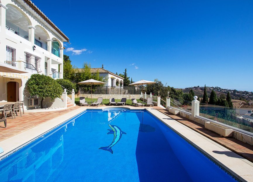 Resale - House - Detached Villa - Mijas