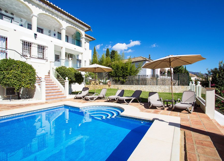 Resale - House - Detached Villa - Mijas