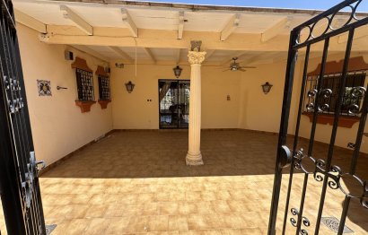 Resale - House - Detached Villa - Marbella - Nueva Andalucia