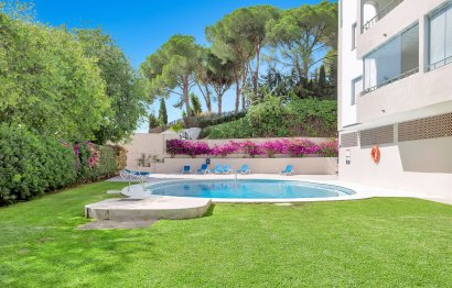 Resale - Apartment - Middle Floor Apartment - Marbella - Nueva Andalucia