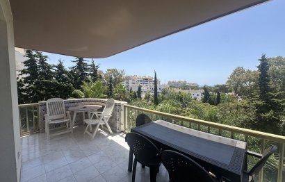 Resale - Apartment - Middle Floor Apartment - Marbella - Nueva Andalucia