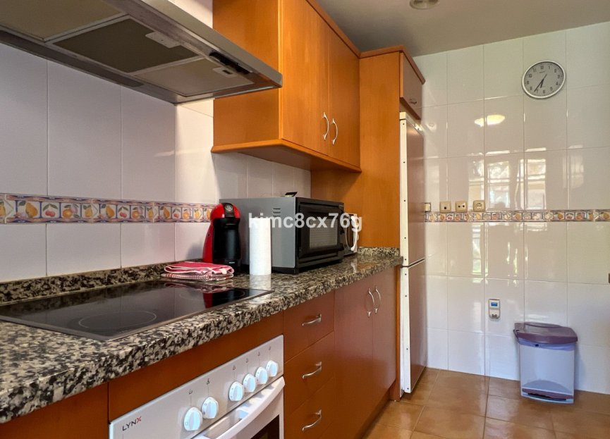 Resale - Apartment - Middle Floor Apartment - Marbella - Marbella Centro