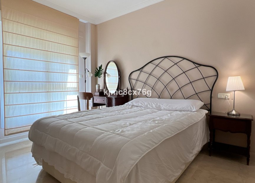 Resale - Apartment - Middle Floor Apartment - Marbella - Marbella Centro