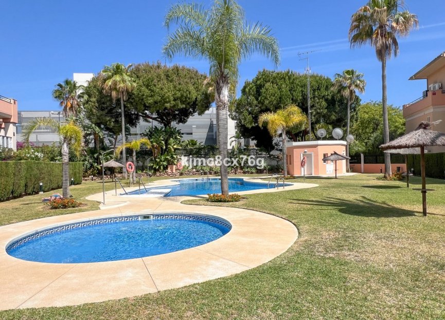 Resale - Apartment - Middle Floor Apartment - Marbella - Marbella Centro