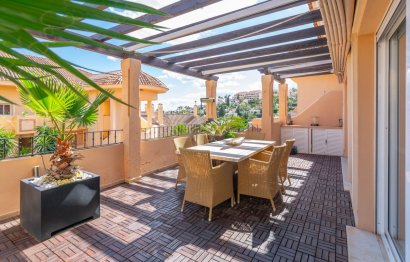 Resale - Apartment - Top Floor Apartment - Marbella - Nueva Andalucia