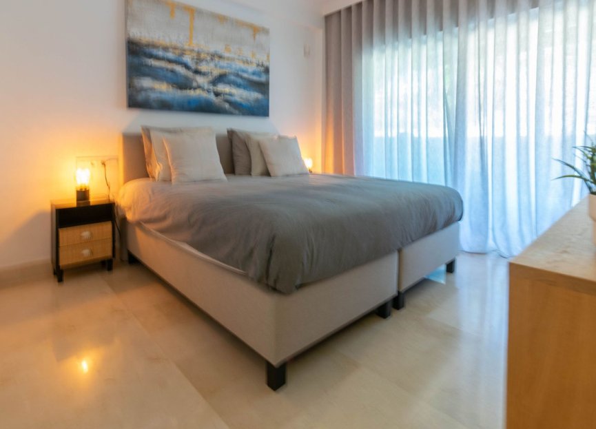 Resale - Apartment - Ground Floor Apartment - Marbella - Nueva Andalucia