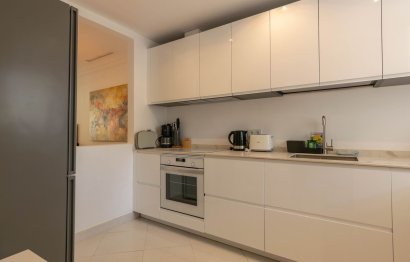 Resale - Apartment - Ground Floor Apartment - Marbella - Nueva Andalucia