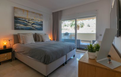 Resale - Apartment - Ground Floor Apartment - Marbella - Nueva Andalucia