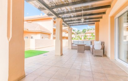 Resale - Apartment - Penthouse - Marbella - Nueva Andalucia