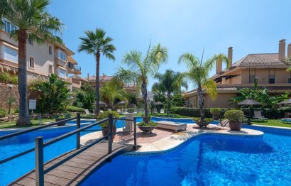 Resale - Apartment - Penthouse - Marbella - Nueva Andalucia