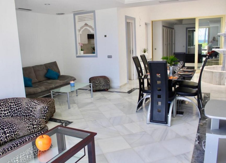 Resale - House - Townhouse - Marbella - Puerto Banús