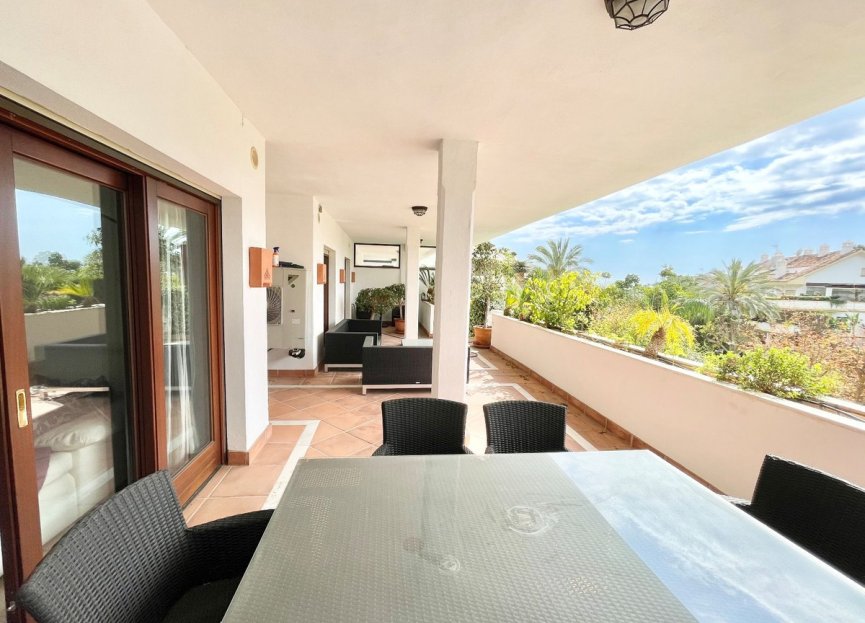 Resale - Apartment - Ground Floor Apartment - Marbella - The Golden Mile