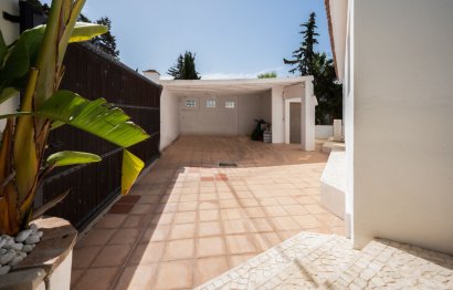 Resale - House - Detached Villa - Marbella - Marbesa