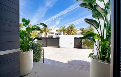 Resale - House - Detached Villa - Marbella - Puerto Banús