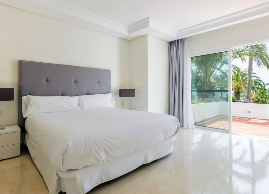 Resale - Apartment - Penthouse - Marbella - Puerto Banús