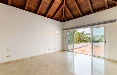 Resale - Apartment - Penthouse - Marbella - Puerto Banús