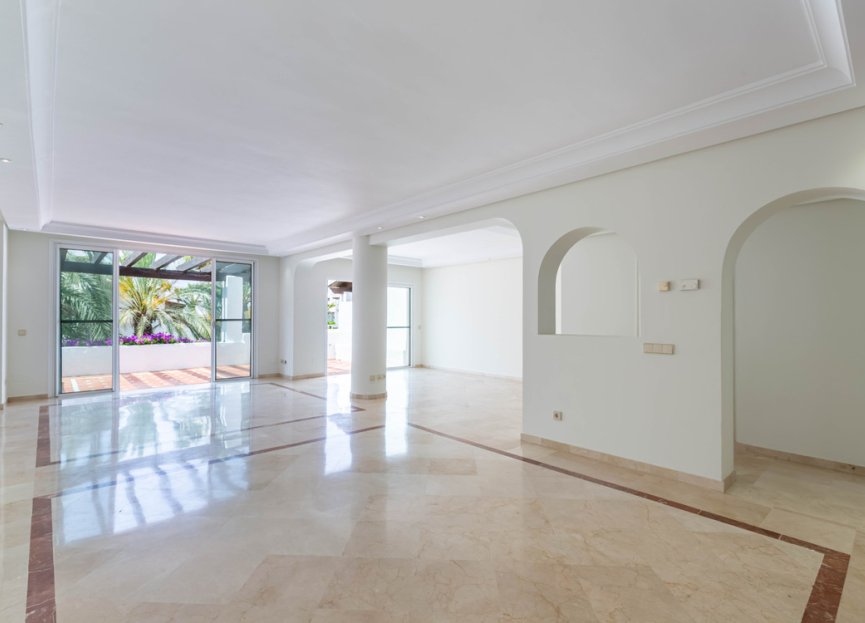 Resale - Apartment - Penthouse - Marbella - Puerto Banús