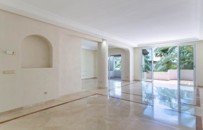 Resale - Apartment - Penthouse - Marbella - Puerto Banús