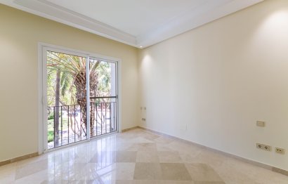 Resale - Apartment - Penthouse - Marbella - Puerto Banús