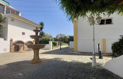 Resale - House - Detached Villa - Mijas