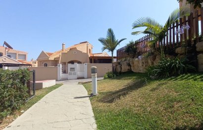 Resale - House - Detached Villa - Mijas