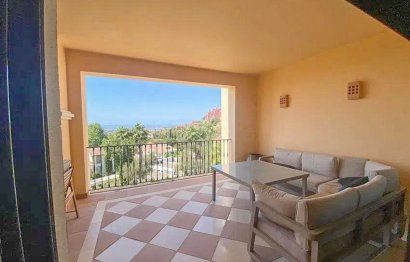 Resale - Apartment - Middle Floor Apartment - Benahavís - La Quinta