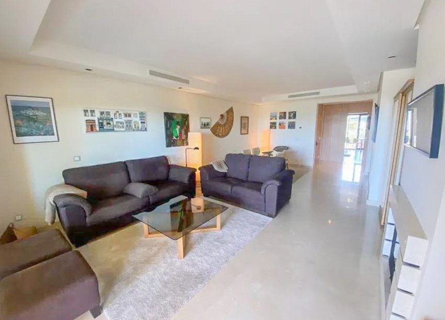 Resale - Apartment - Middle Floor Apartment - Benahavís - La Quinta