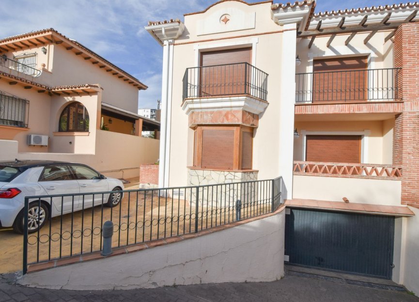 Resale - House - Semi-Detached House - Marbella - Marbella Centro