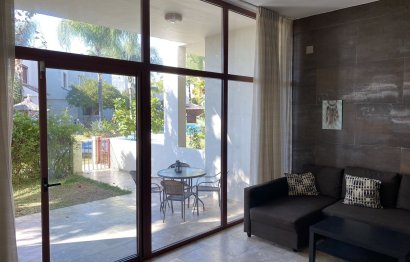 Resale - House - Semi-Detached House - Estepona - Cancelada