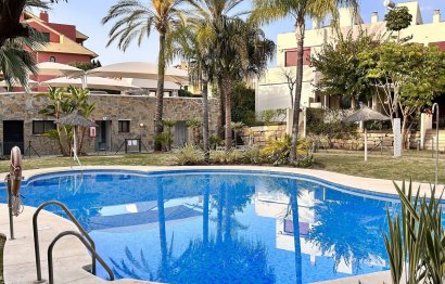 Resale - House - Semi-Detached House - Estepona - Cancelada