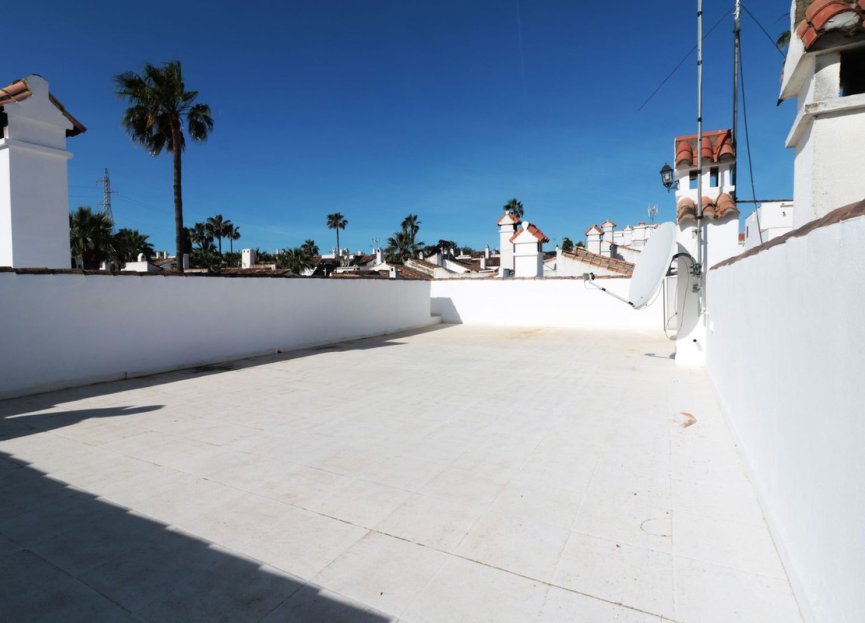 Resale - House - Semi-Detached House - Estepona - Bel Air