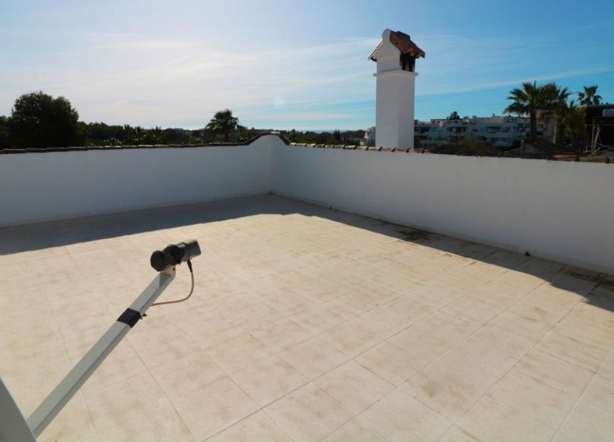 Resale - House - Semi-Detached House - Estepona - Bel Air